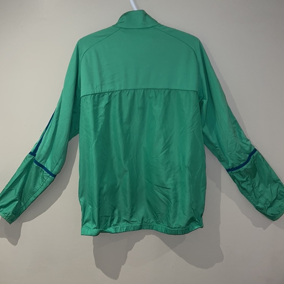 Adidas windbreak quarterZip. In a Size M - Picture 4 of 4